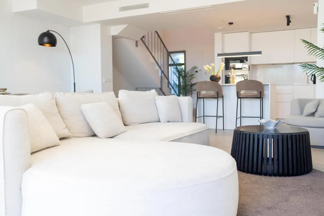 Beautiful Modern Town House - Eden Resort El Faro